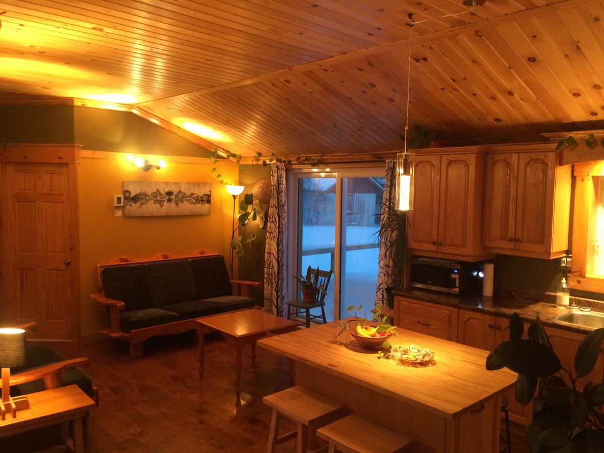 Maison Bleue Sainte Anne-des-Chênes Eksteriør bilde